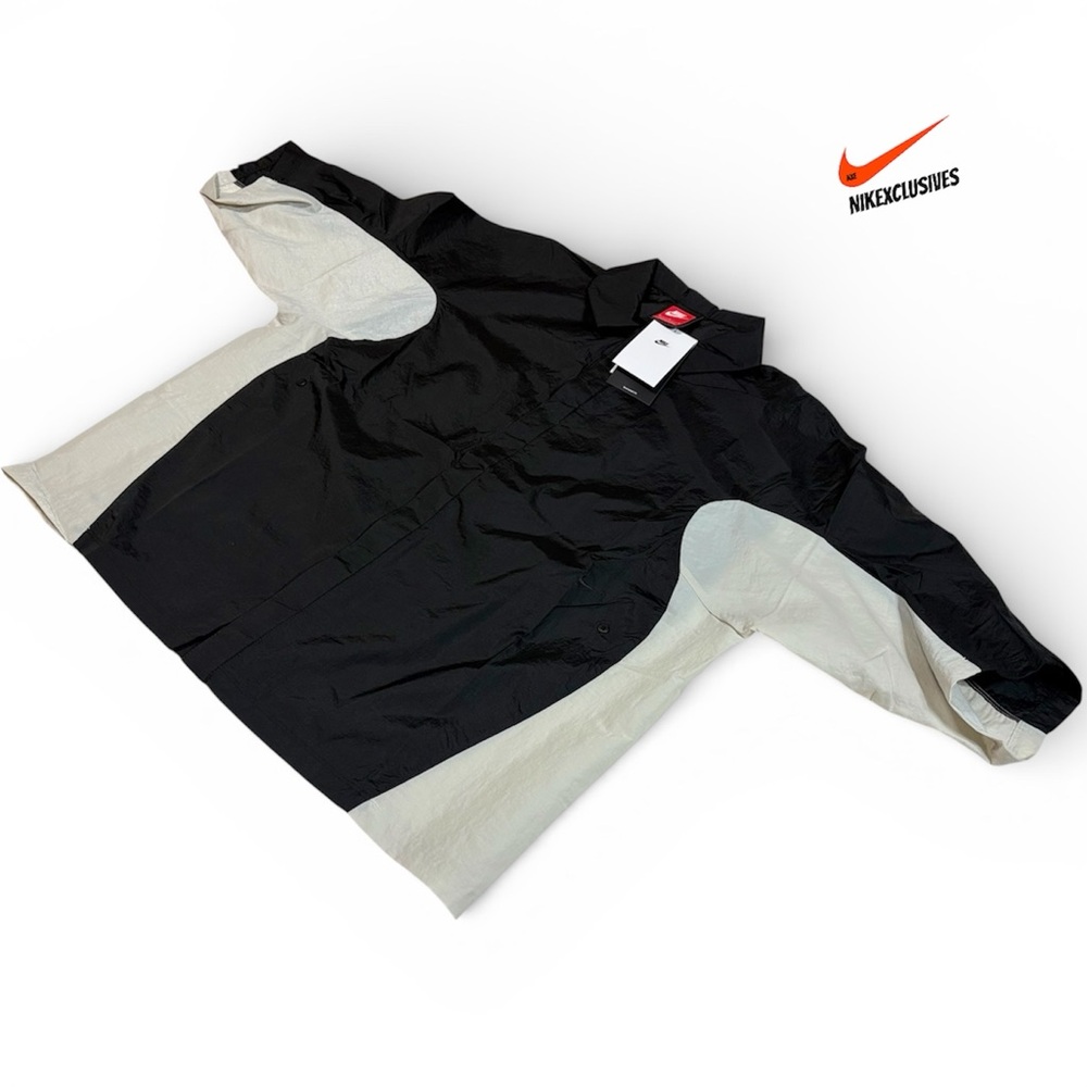 Nike Tech Men's Woven Oversized Shirt IF8328-010 Snap button down size M Medium